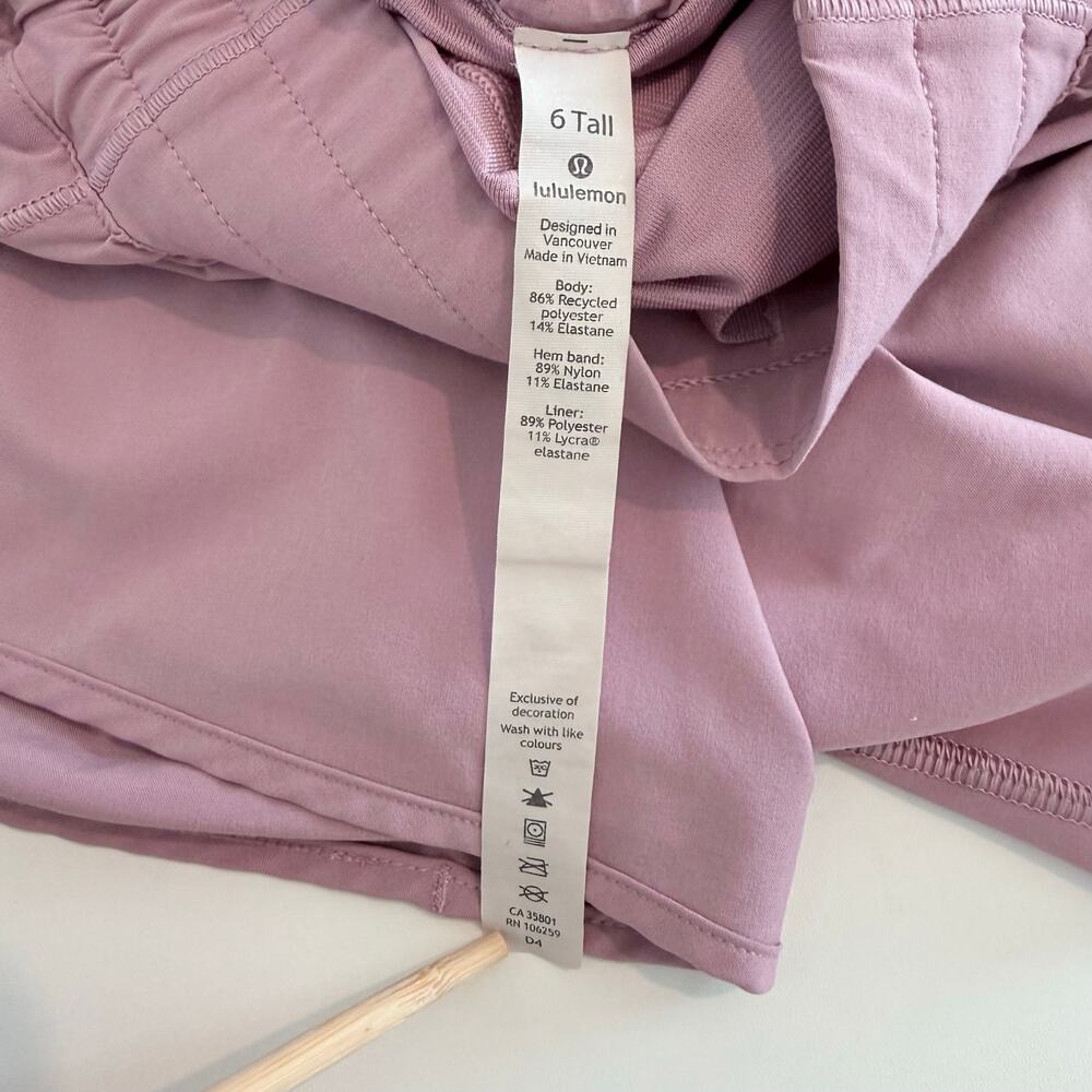 Lululemon Hotty Hot Lined Shorts 4" Purple Size 6 Tall Athletic Running Inseam 4 - Picture 2 of 4